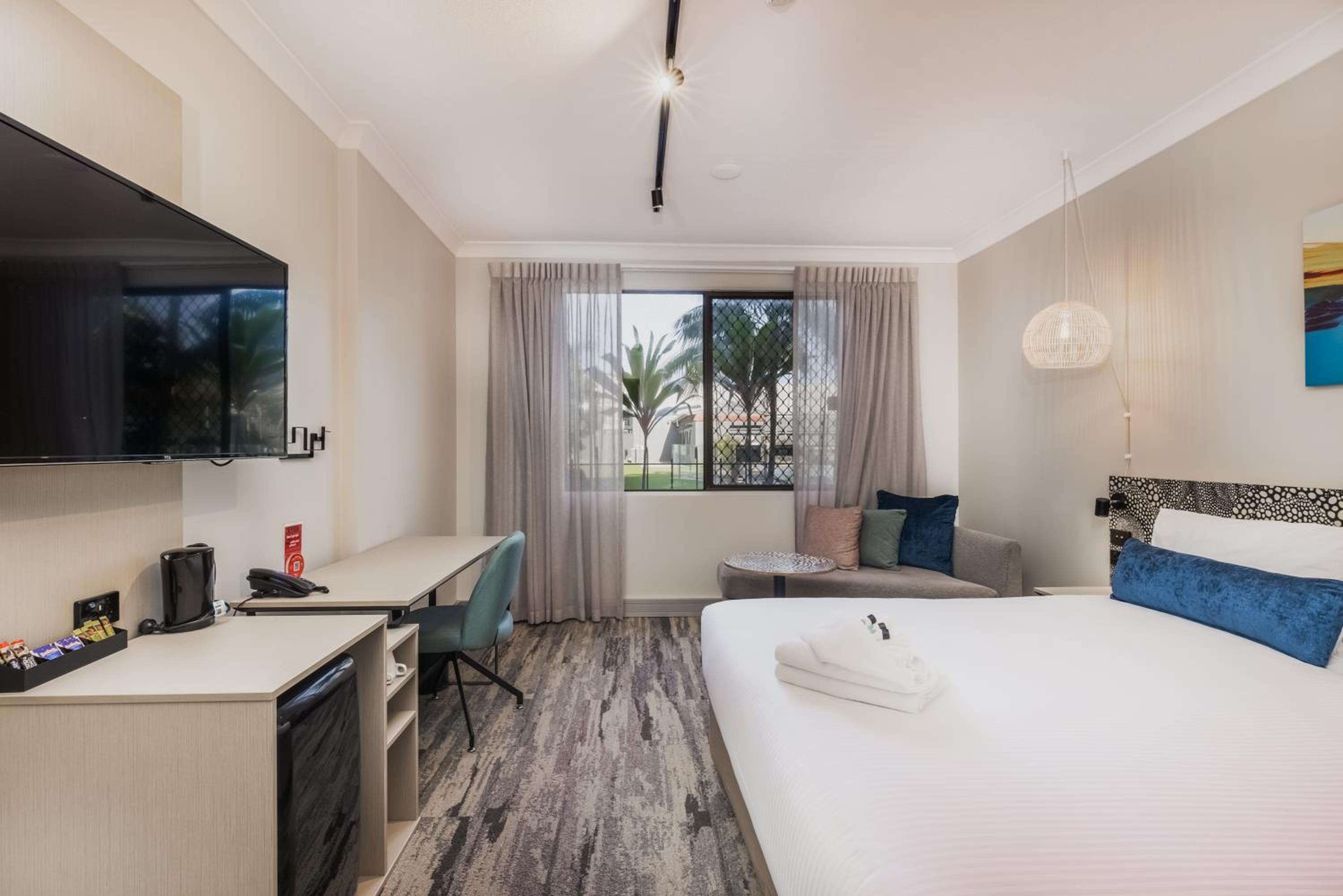 غرفة بسرير كينج لذوي الإعاقة، Mermaid Waters Hotel by Nightcap Plus 3/8