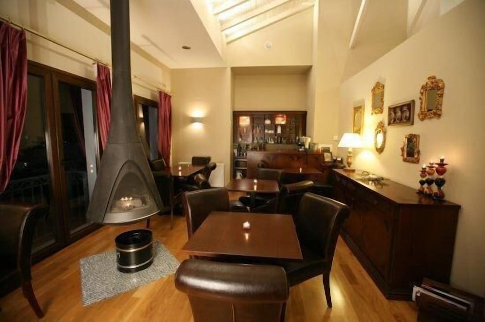 Epavlis Meteora Suites 5/18