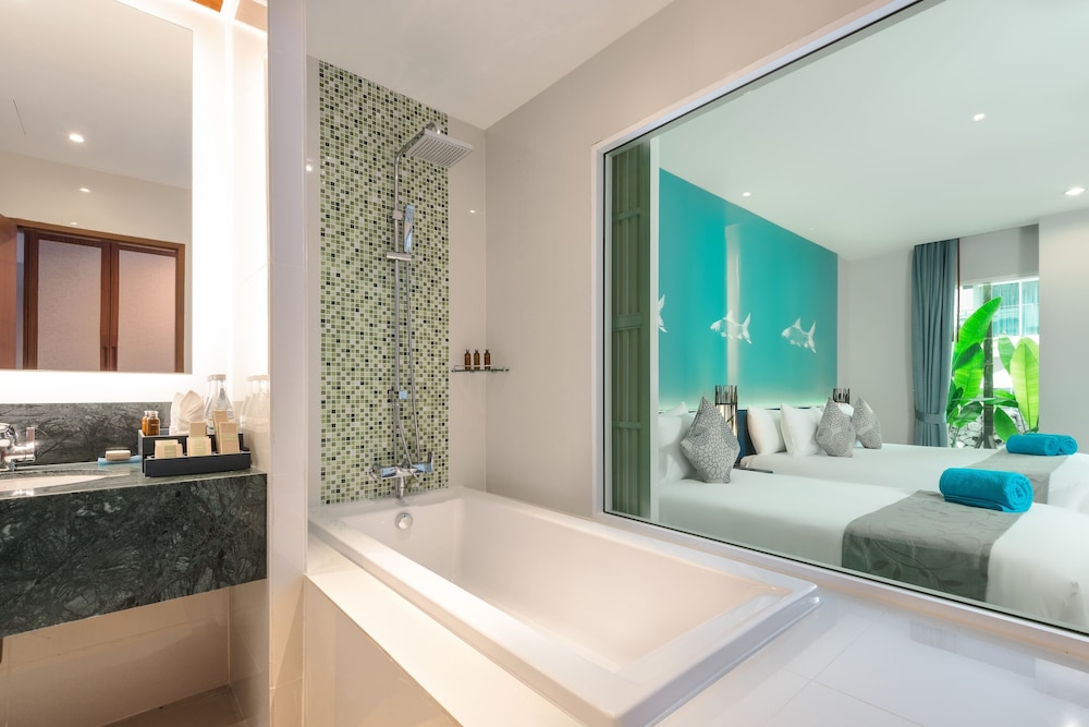Fishermen's Harbour Urban Resort 50/50