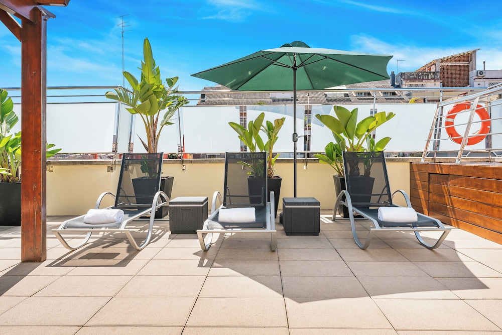 Acacia Suite 20/41