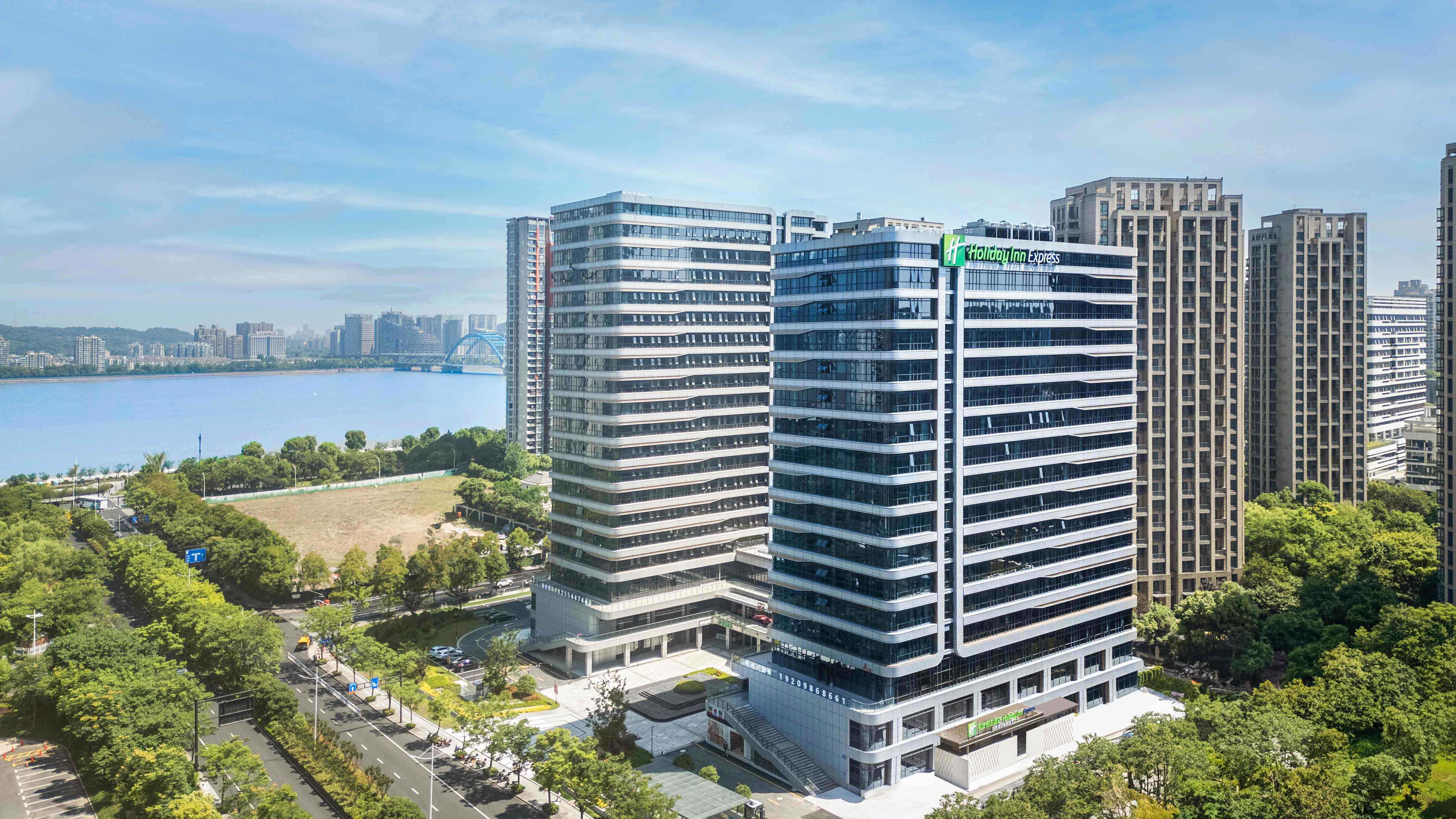Holiday Inn Express Hangzhou Jiangnan 1/27