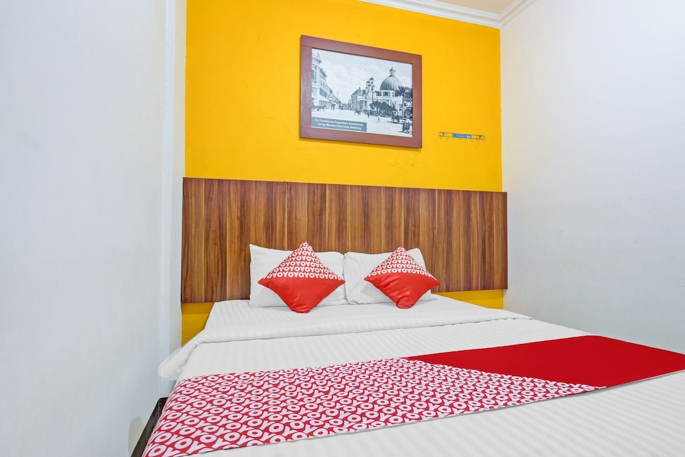 OYO 90426 Near Mall Ciputra 2 11/21