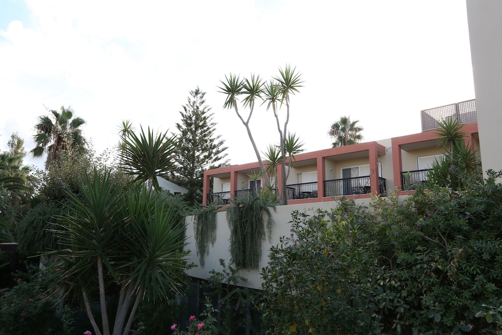 MINOS MARE HOTEL 4/24