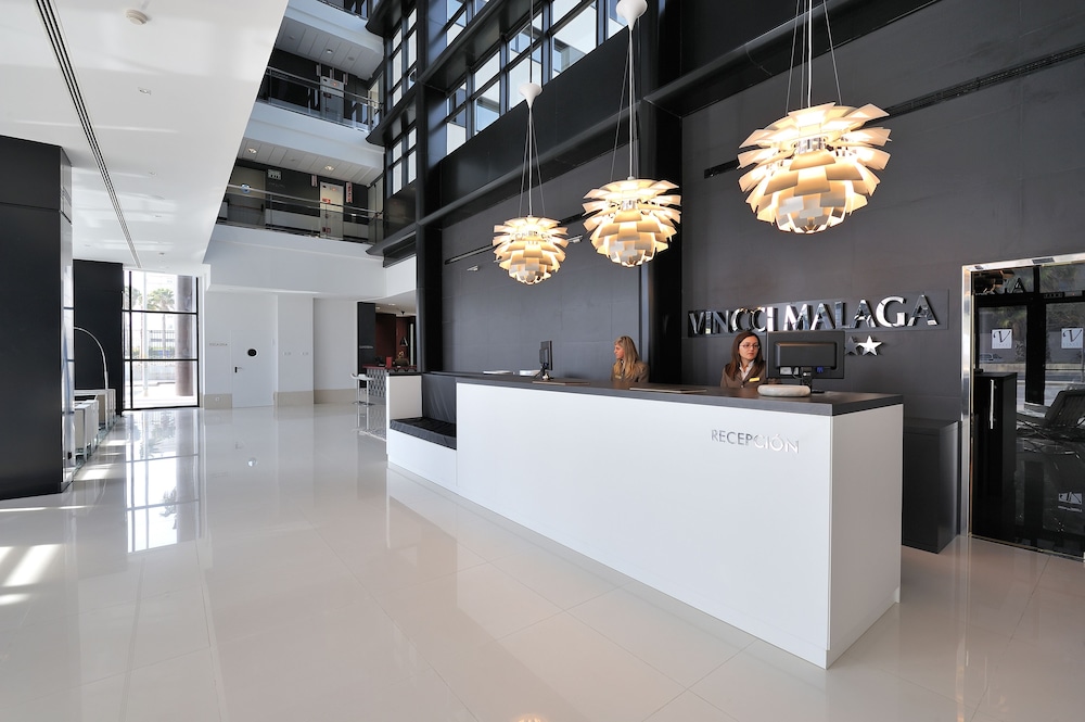 Hotel Catalonia Malaga 7/50
