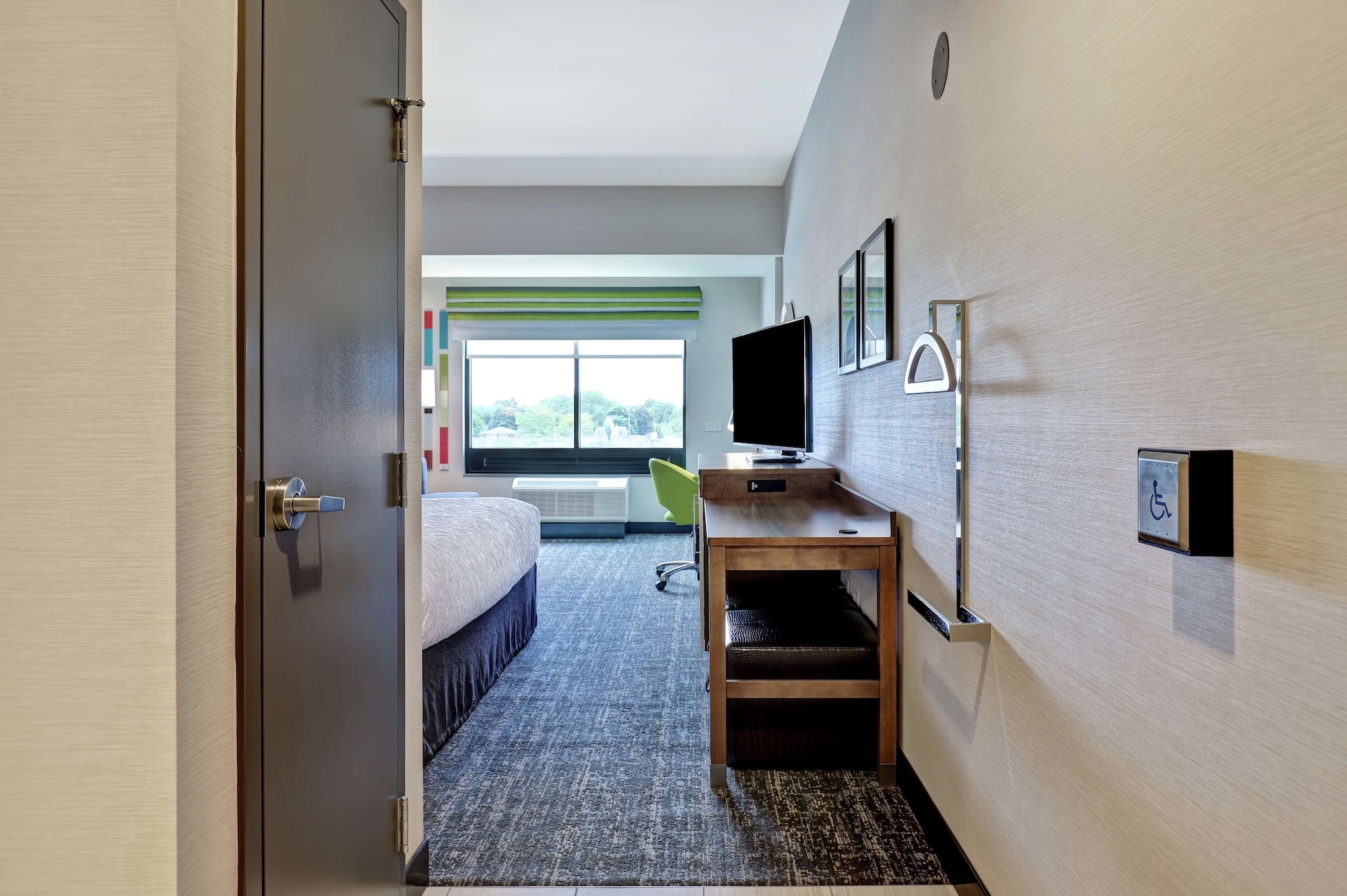 غرفة سيغنتشر بسرير كينج لذوي الإعاقة، Hampton Inn St Catharines Niagara On 2/5