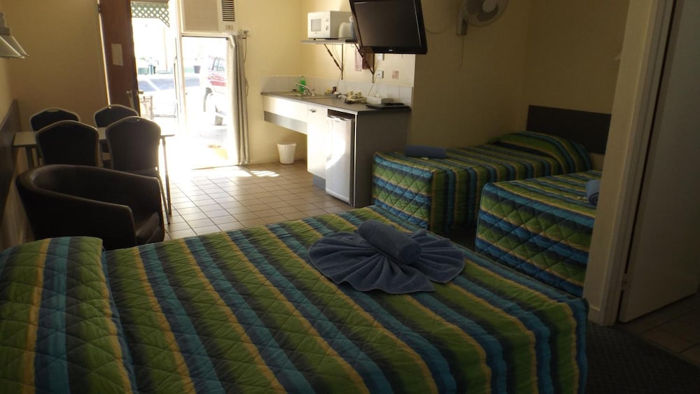 CENTRAL POINT MOTEL 36/61