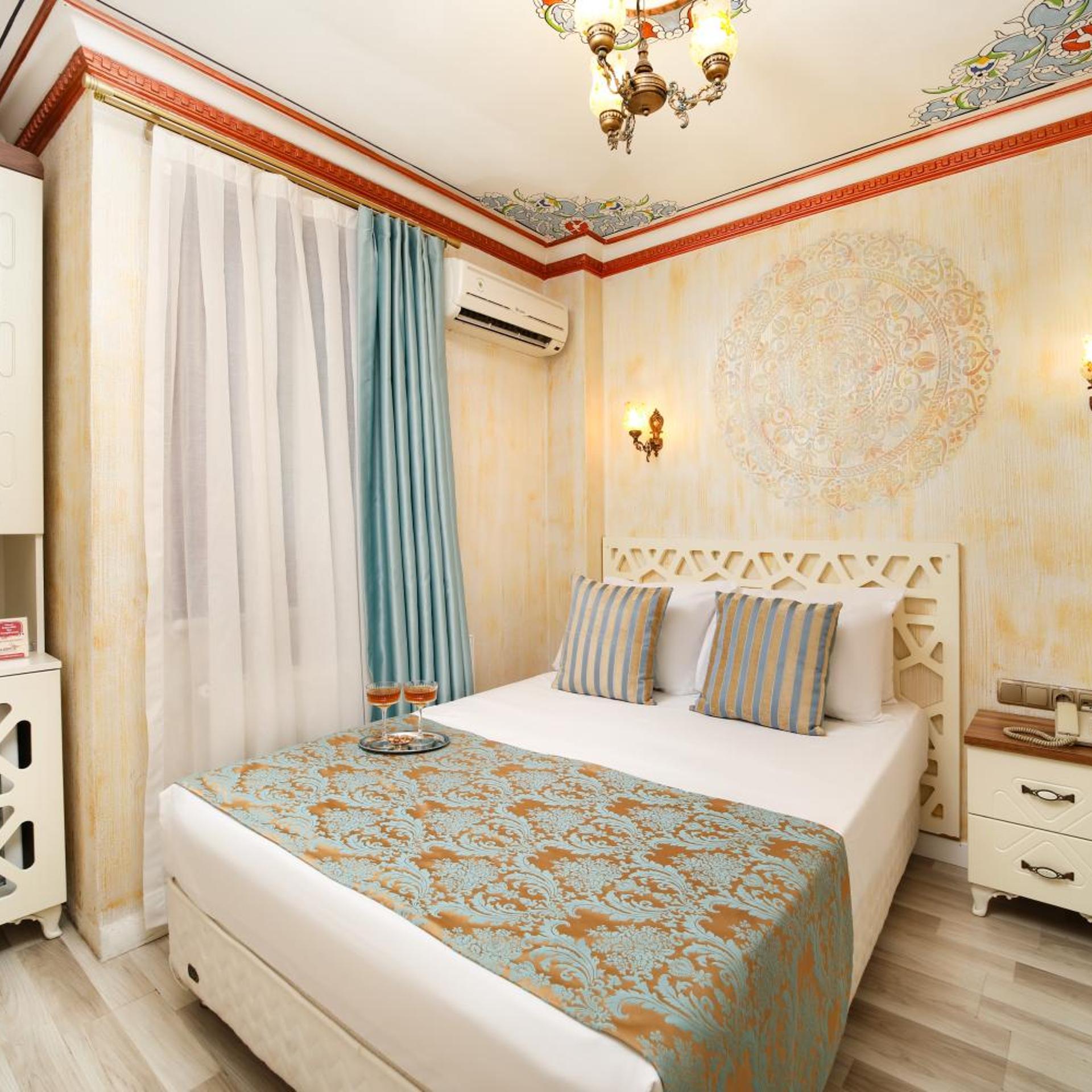 Room, Single