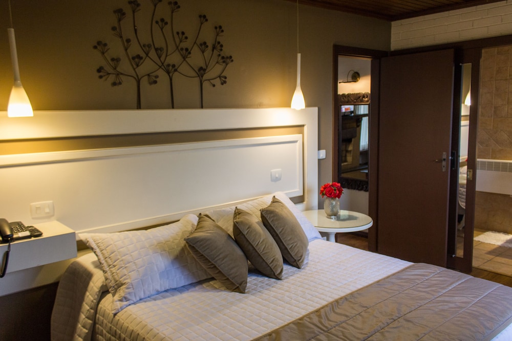 Hotel Canto Verde 54/77