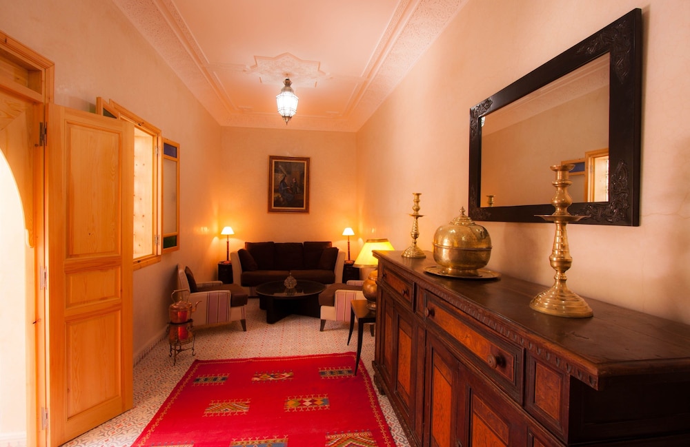 Riad Inaka 18/50