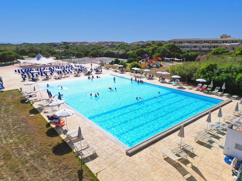 Mimose Beach Village 27/50