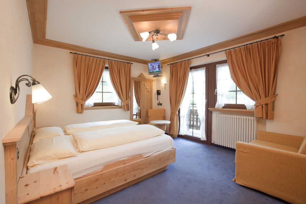 COMFORT, DOUBLE BED