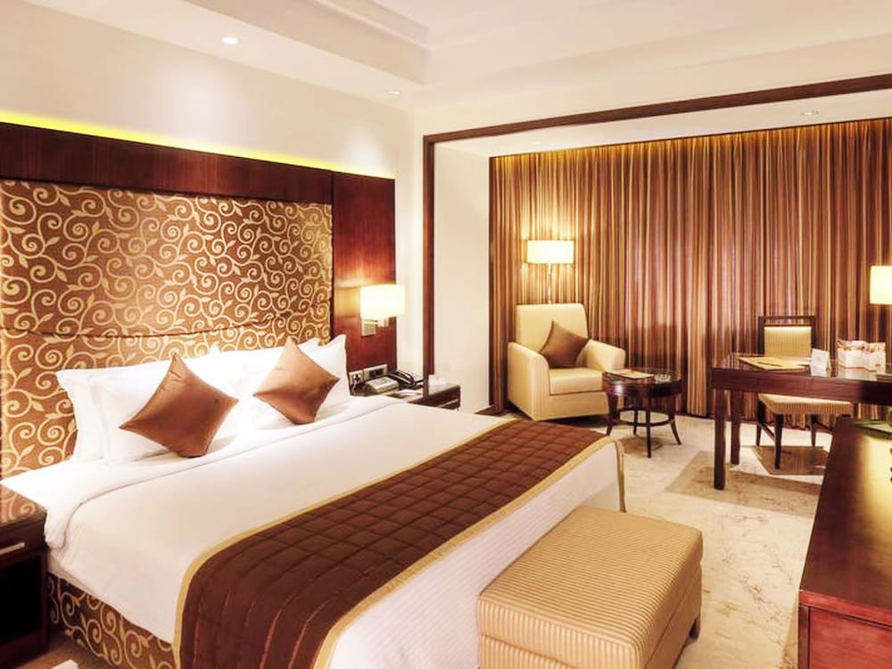 Anandha Inn Pondicherry 12/48