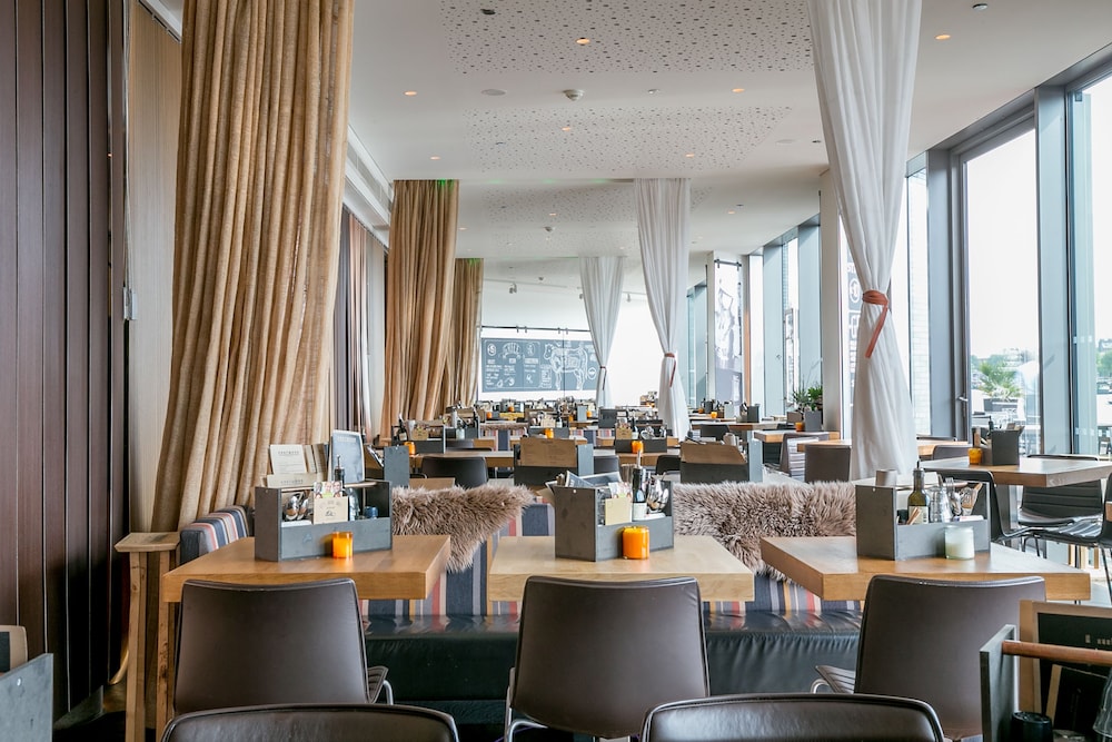 Doubletree By Hilton Amsterdam Centraal Station 72/88