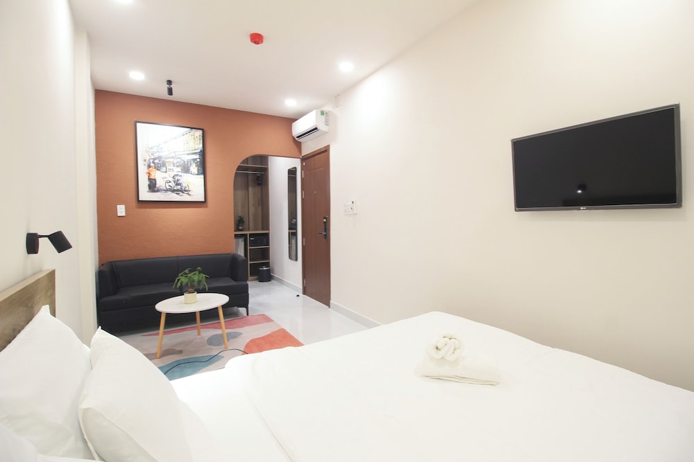 De Lustora Hotel & Apartment - District 1, HCM. 16/35