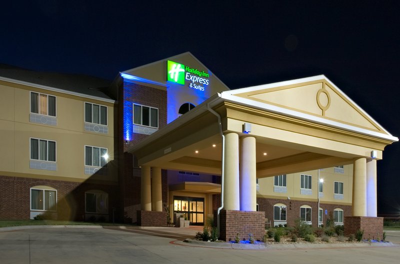 Holiday Inn Express Hotel And Suites Childress 4/38