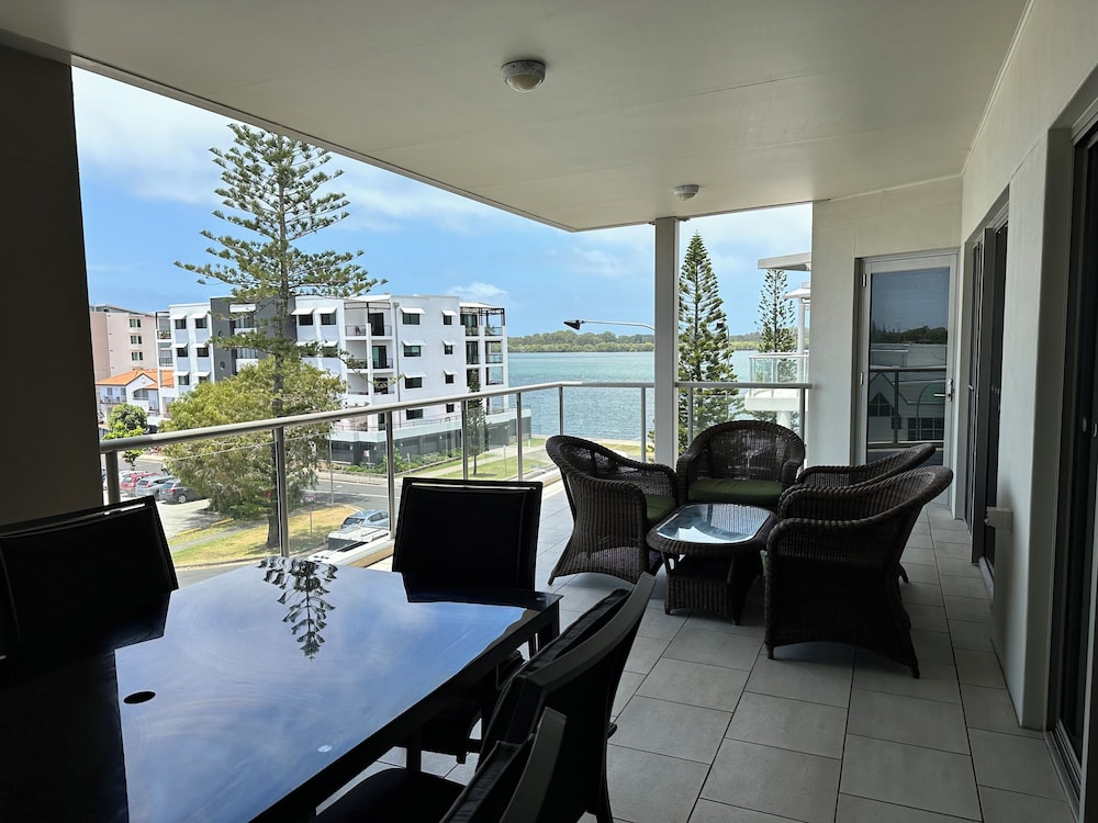 Riverside Holiday Apartments 45/78