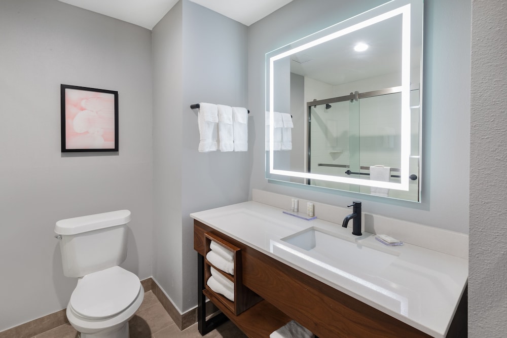 Hawthorn Extended Stay by Wyndham Oklahoma City Airport 29/33