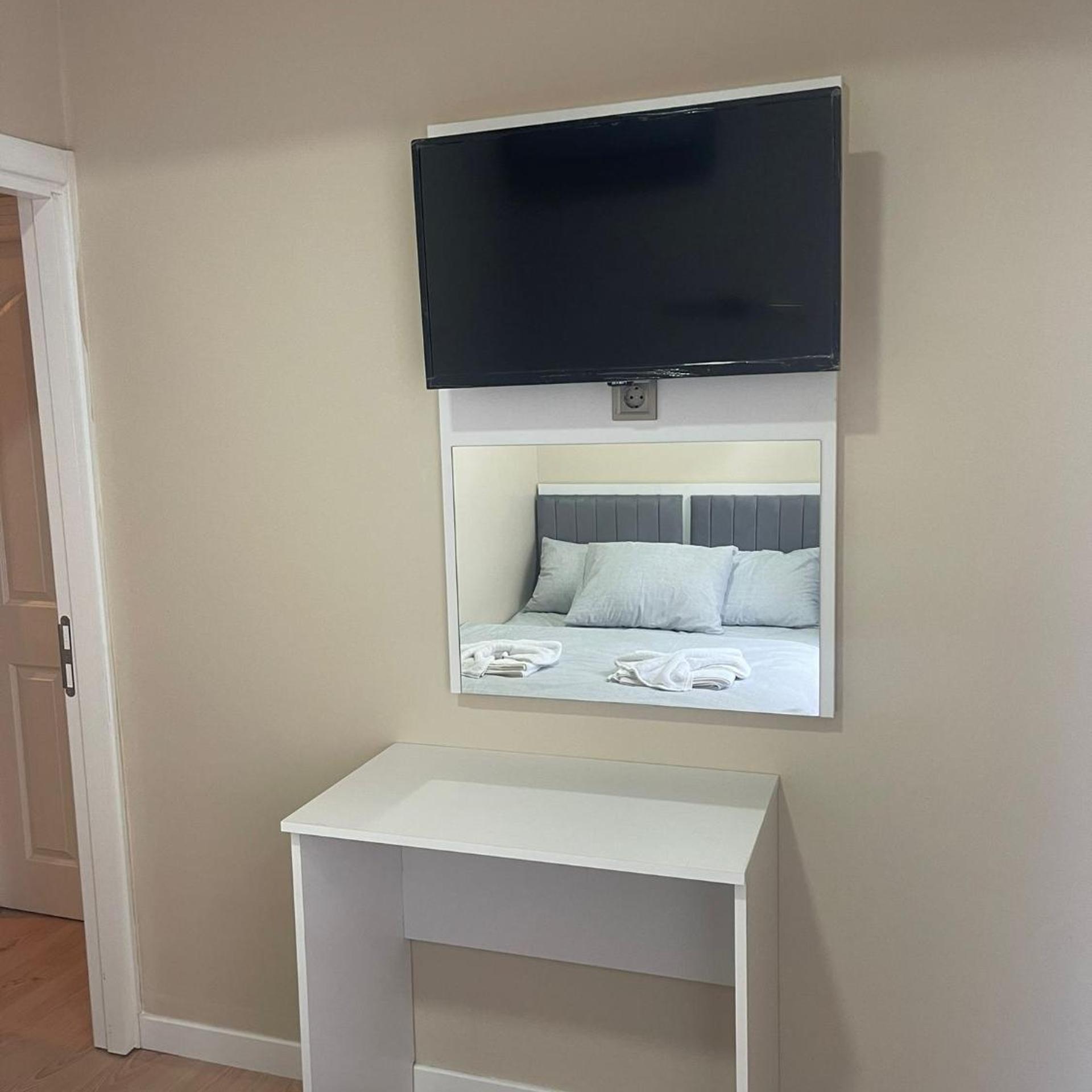 BLUE MOSQUE APART 22/29