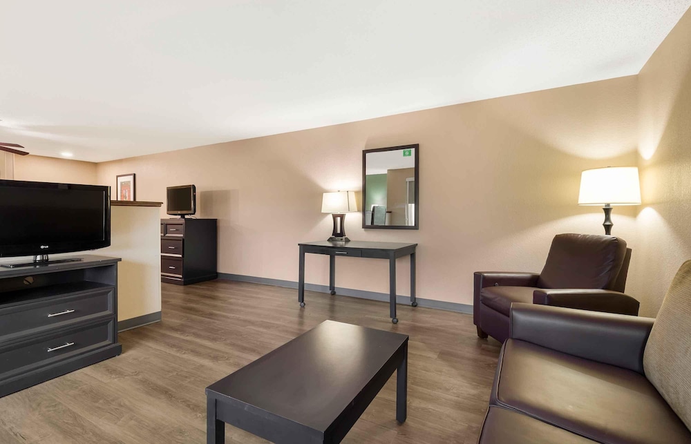 Extended Stay America Suites Washington DC Springfield 38/55