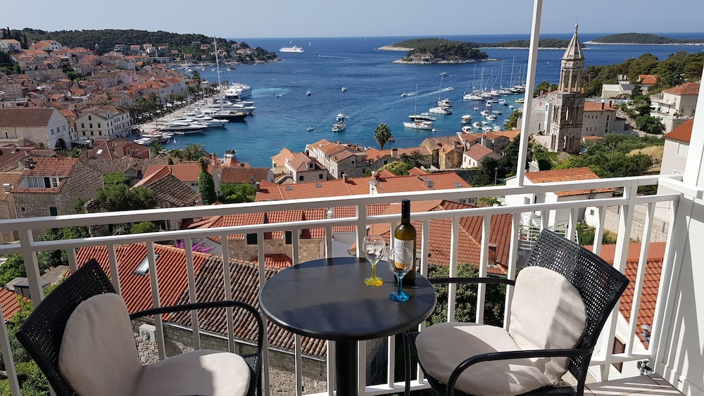 Bocin Rosso Apartments 39/50