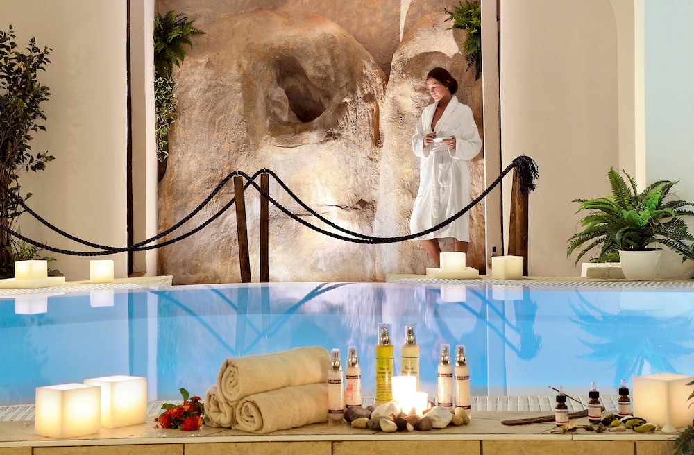 Colonna Resort 10/69