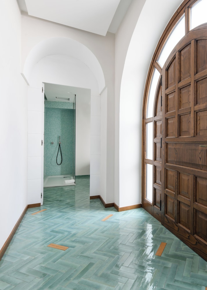 Relais Regina Giovanna 42/77