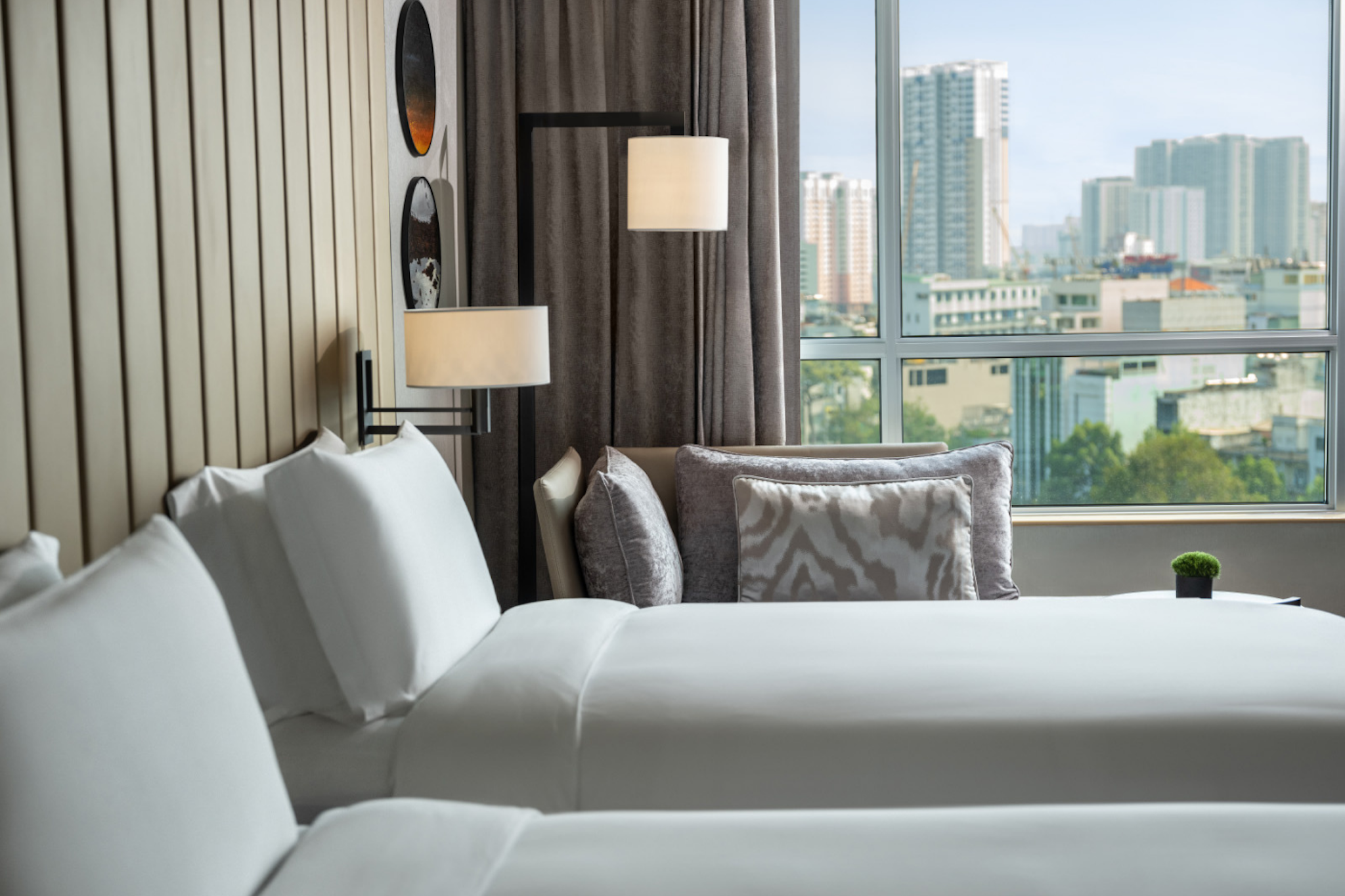 New World Saigon Hotel 35/77