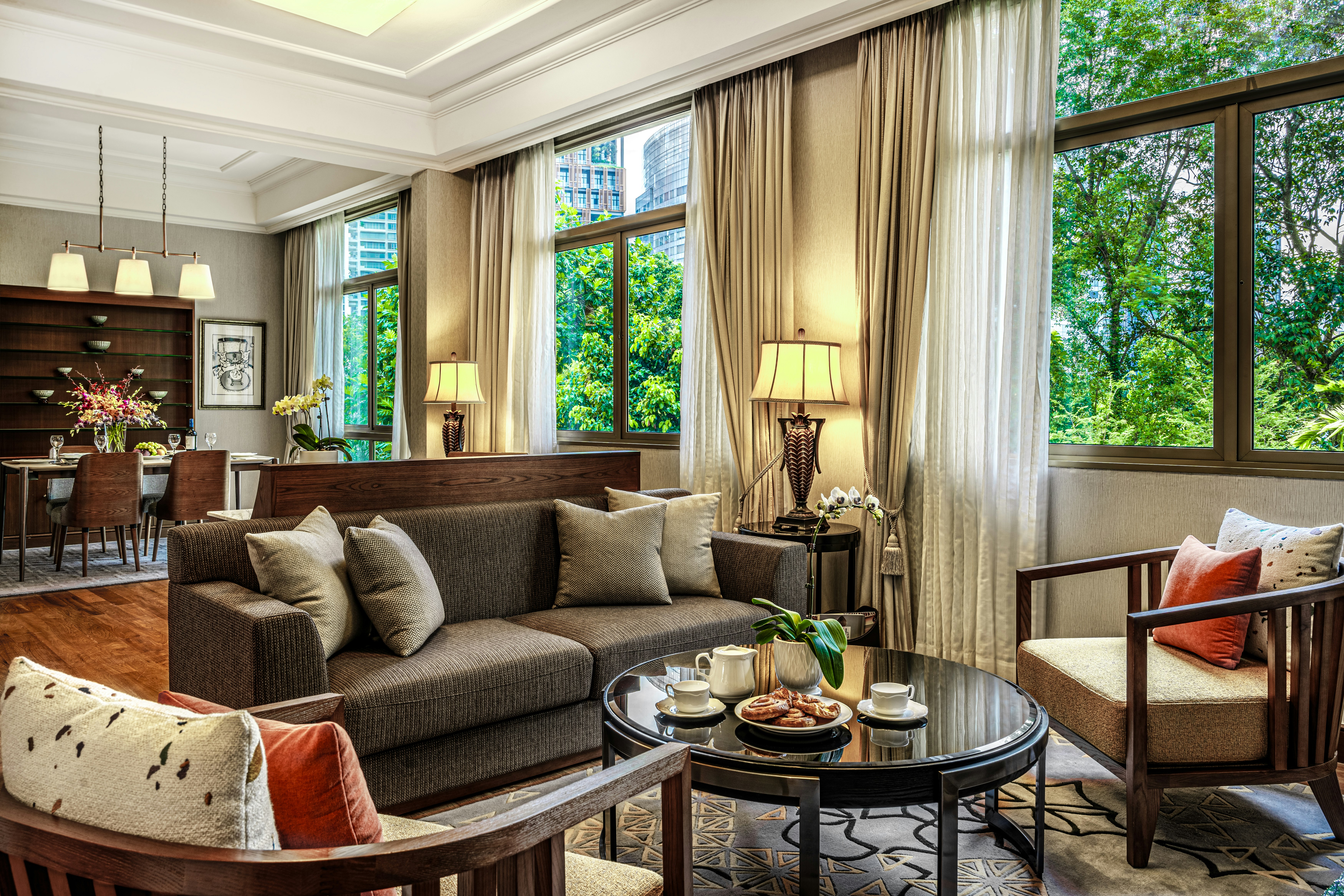 TREETOPS EXECUTIVE RESIDENCES 40/71