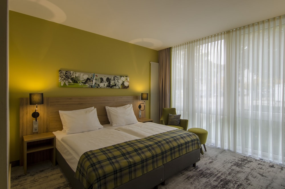 Holiday Inn Munchen Unterhaching 19/80