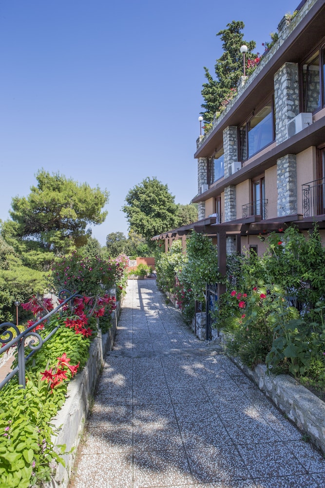Hotel Internazionale 57/64