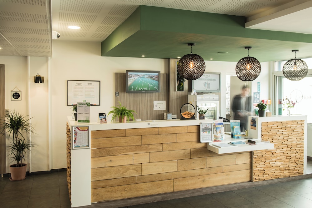 IBIS STYLES SAINT GILLES CROIX DE VIE 10/77