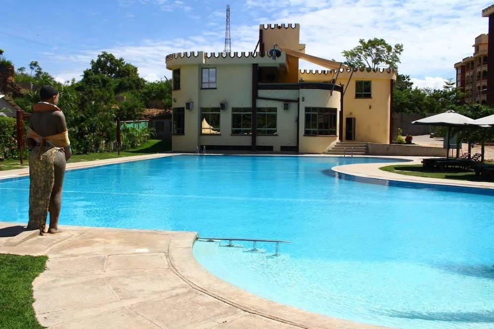 Sunset Paradise Holiday Homes 7/50