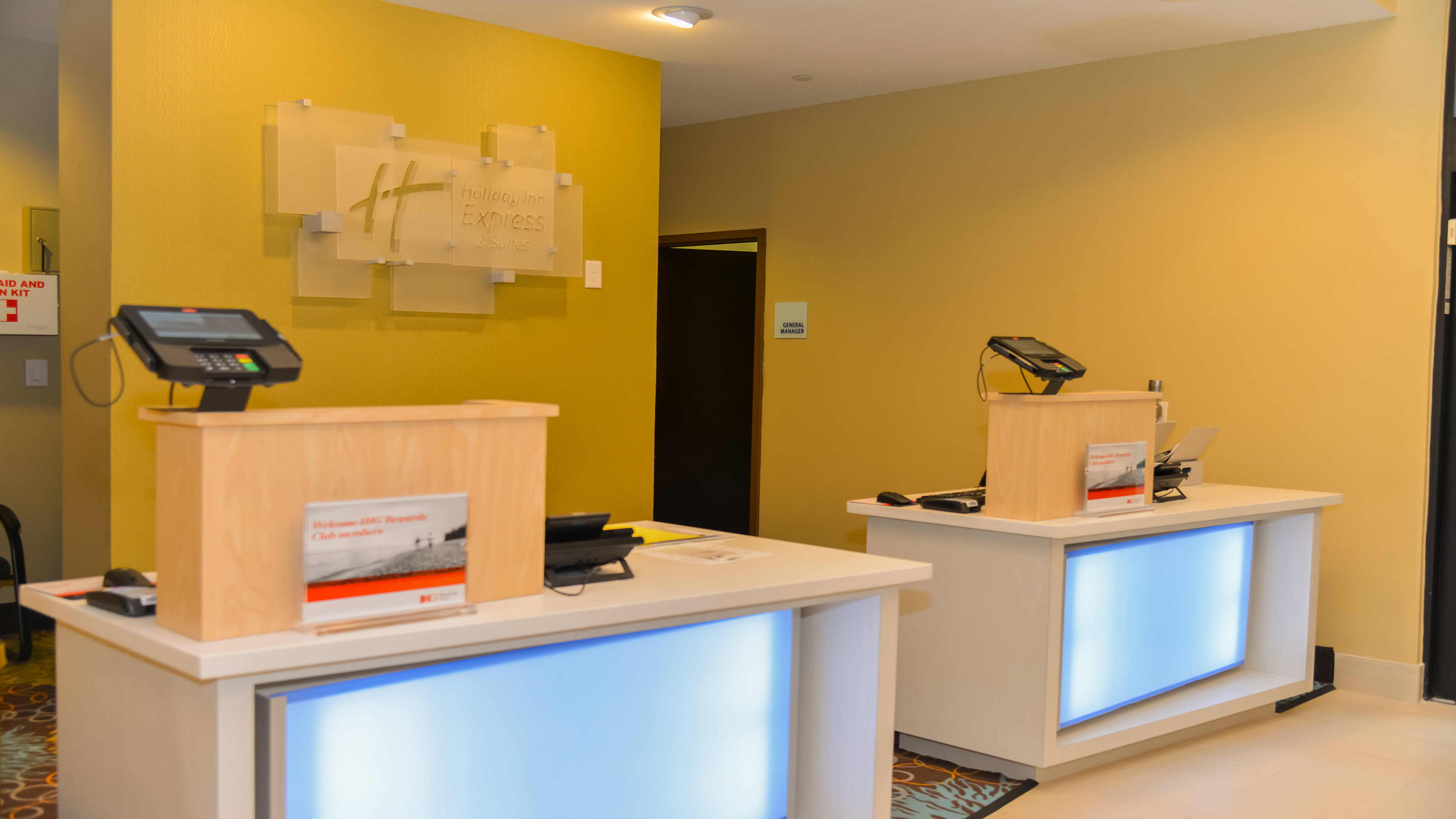 Holiday Inn Express Suites Cuero 2/52