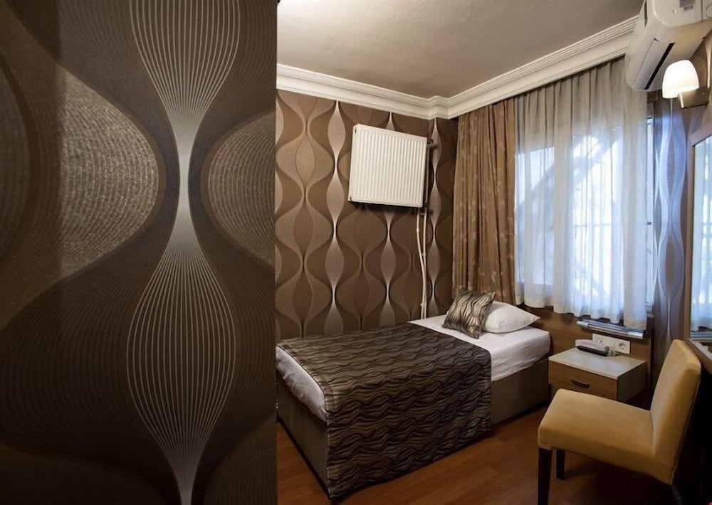 Sirin Hotel 29/33