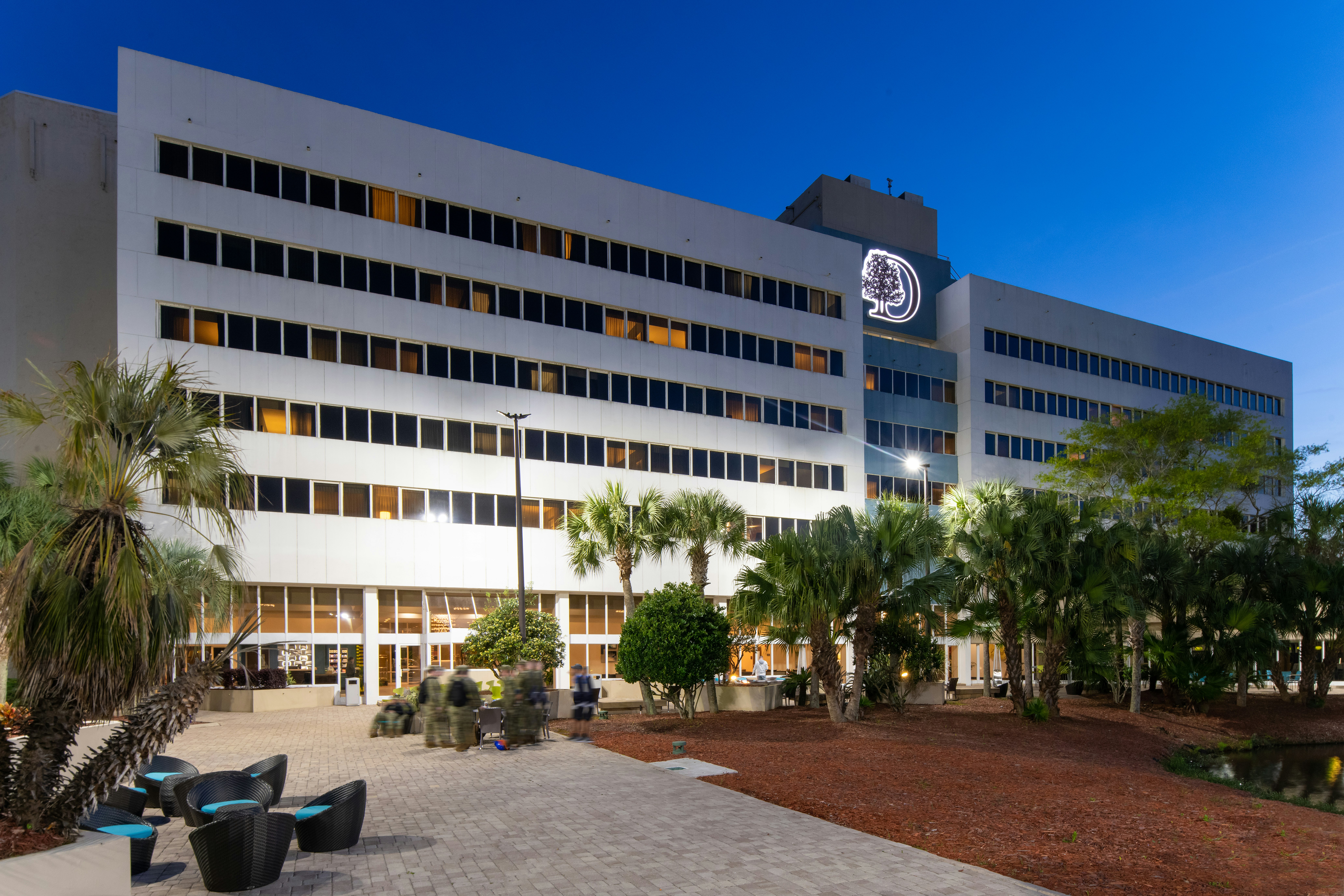 Doubletree By Hilton Hotel Jacksonville Airport 25/28