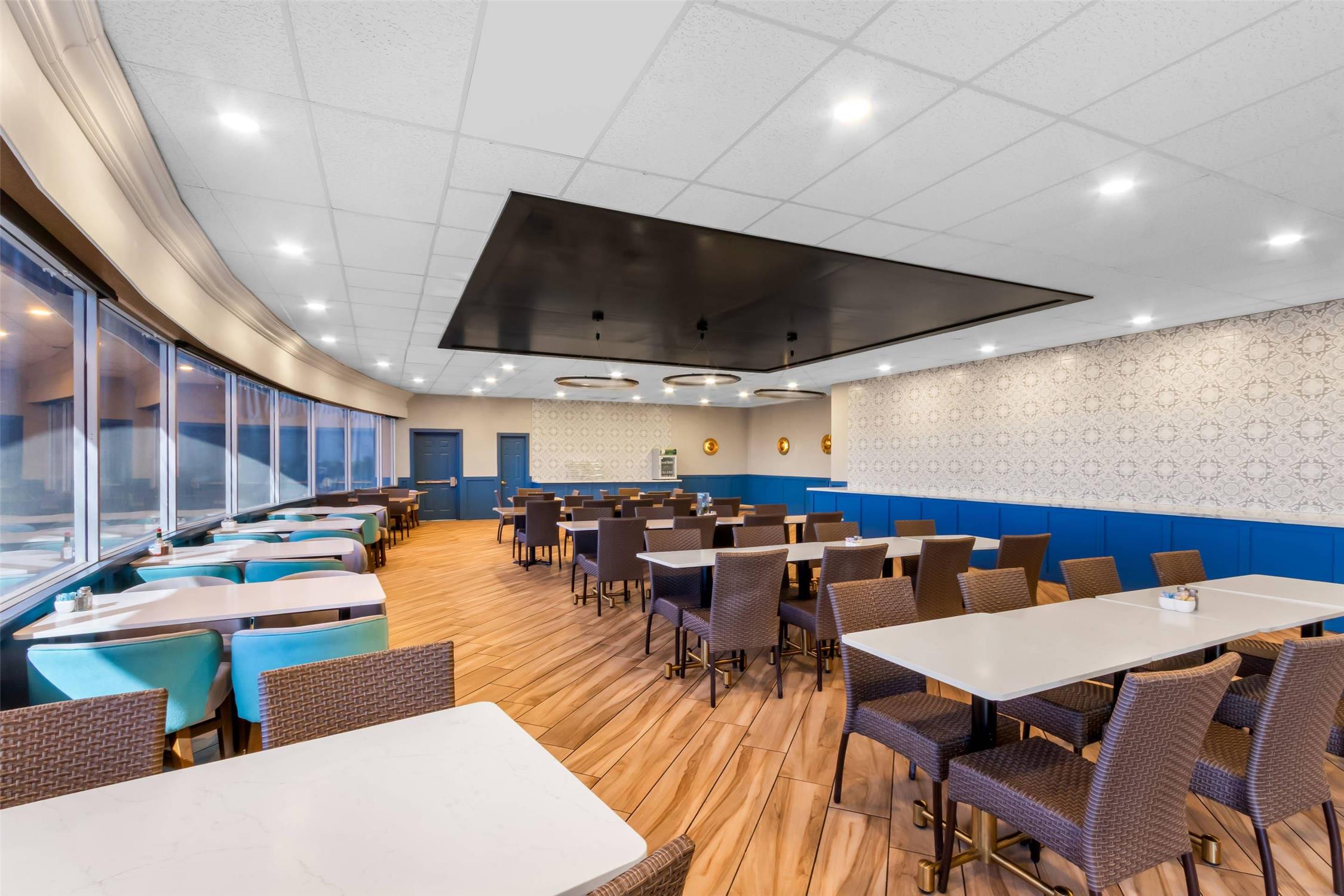 Quality Inn Suites Lake Havasu City 36/55