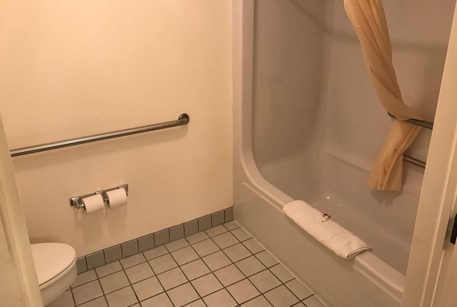 The Inn at Lander, Travelodge by Wyndham 17/20