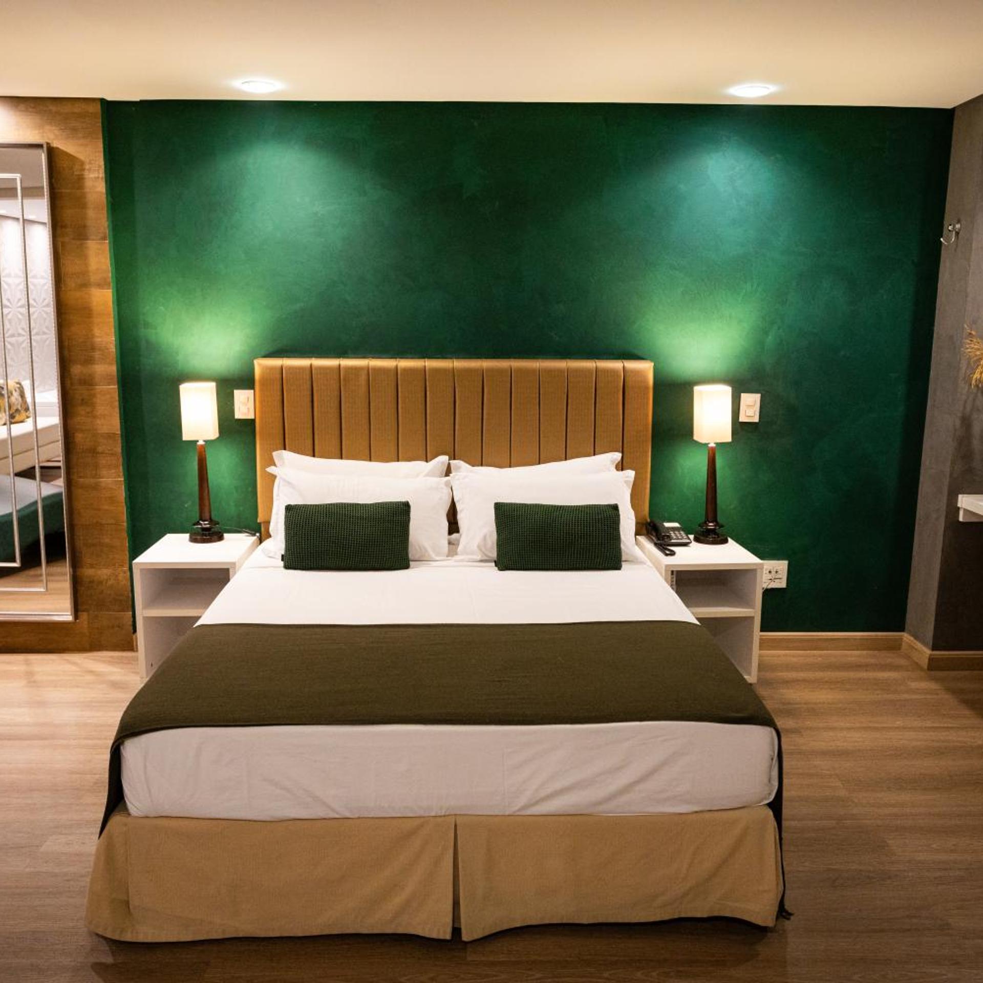 Alfa Hotel 16/50