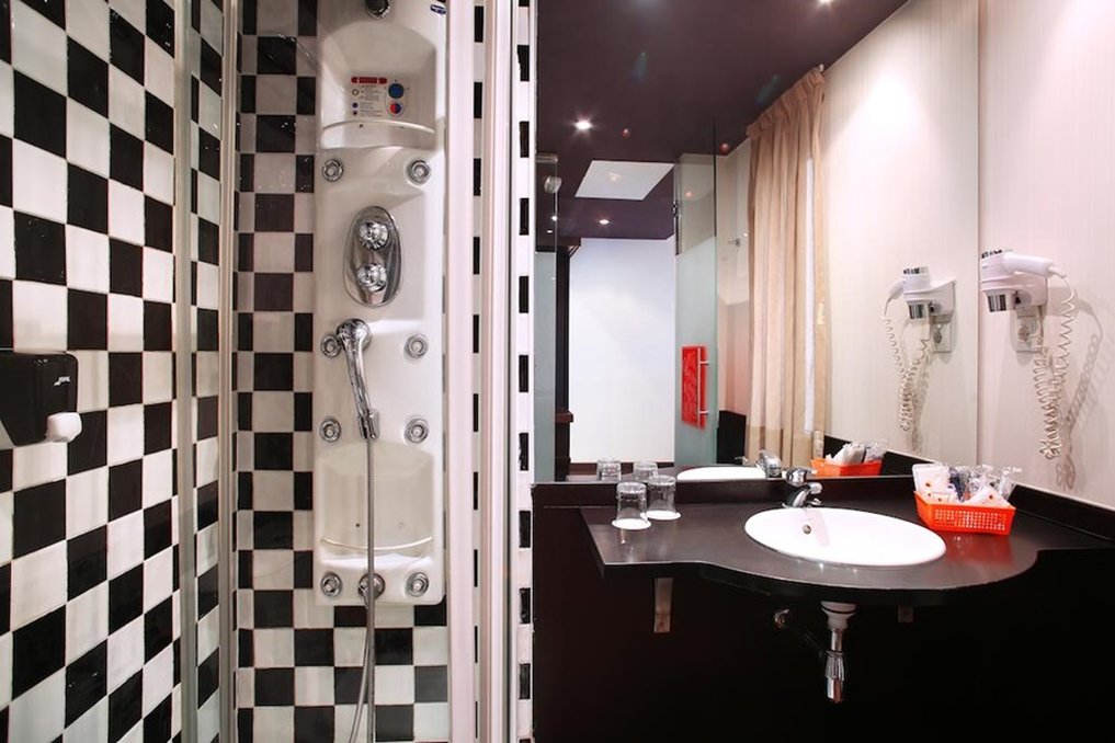 Hotel Avenida Gran Via 59/62