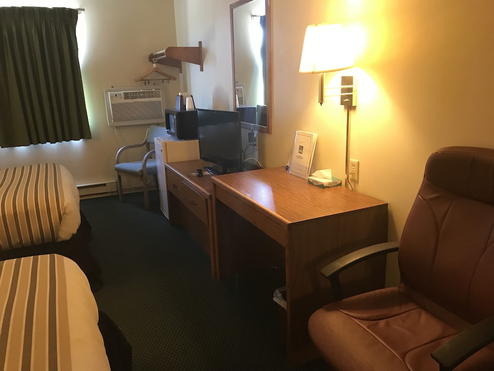 Rodeway Inn Plankinton (SD) 18/22