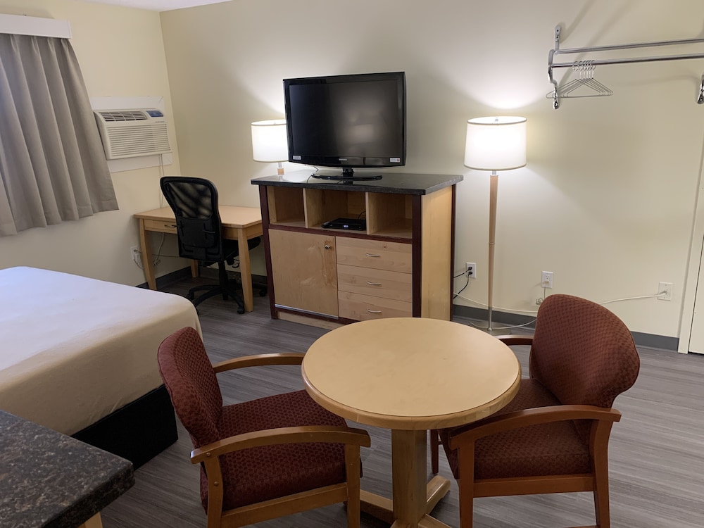 Fort St. John Motor Inn 30/50