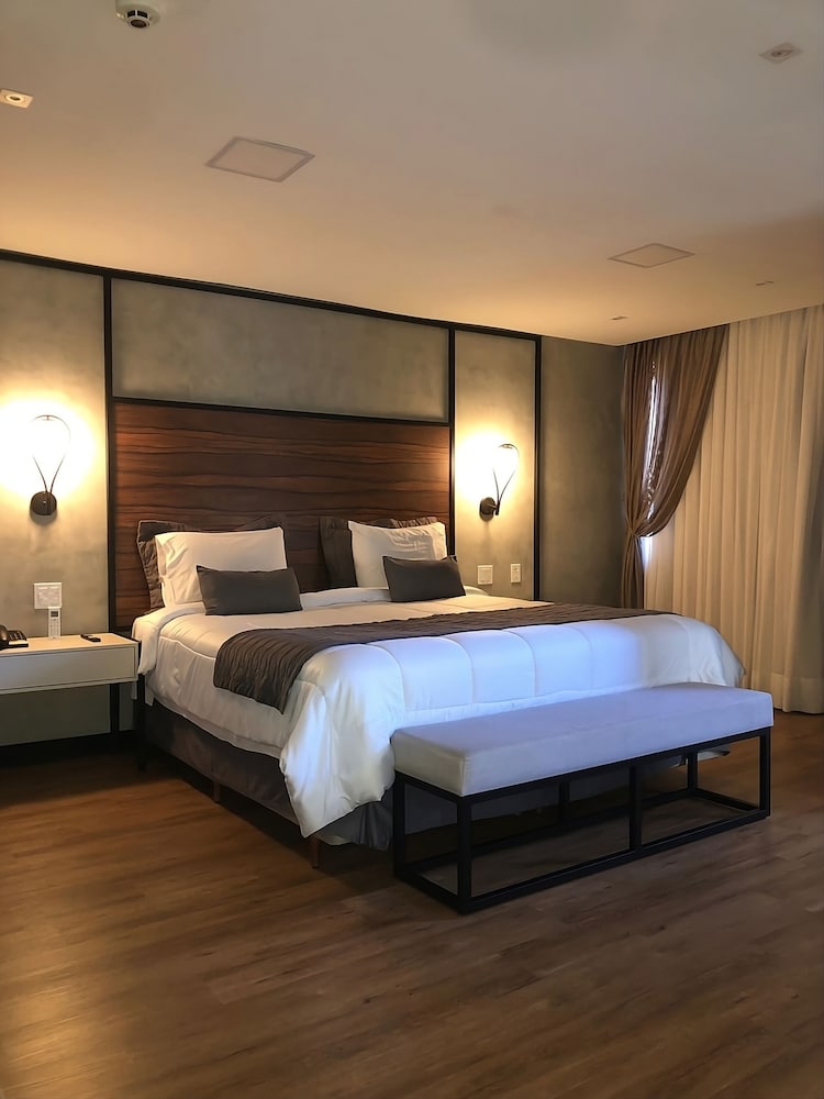 Premium, Suite, Queen Bed