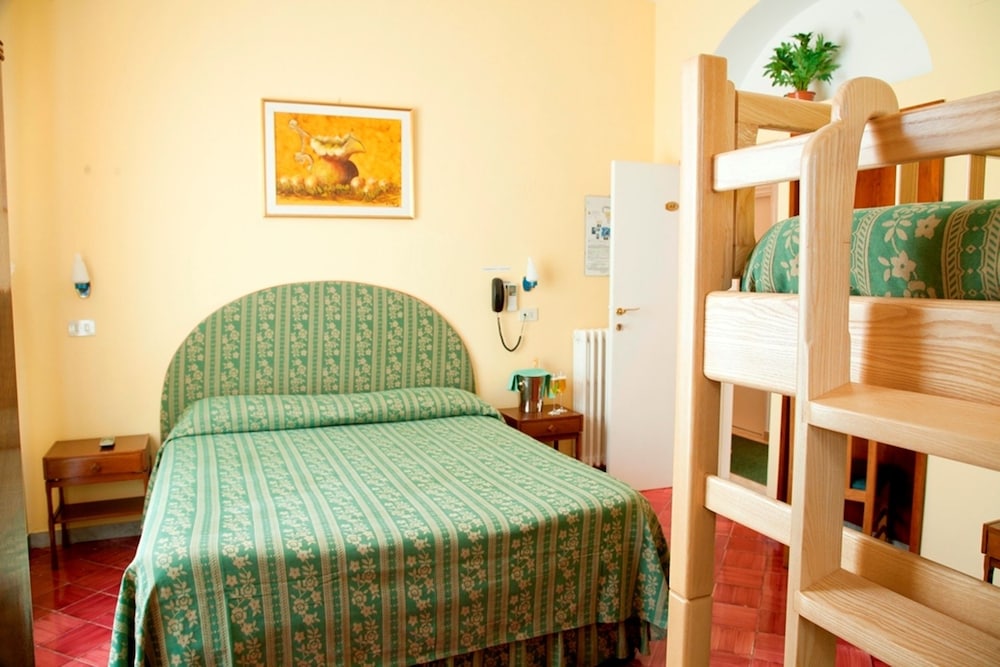 Hotel Carmencita 17/52