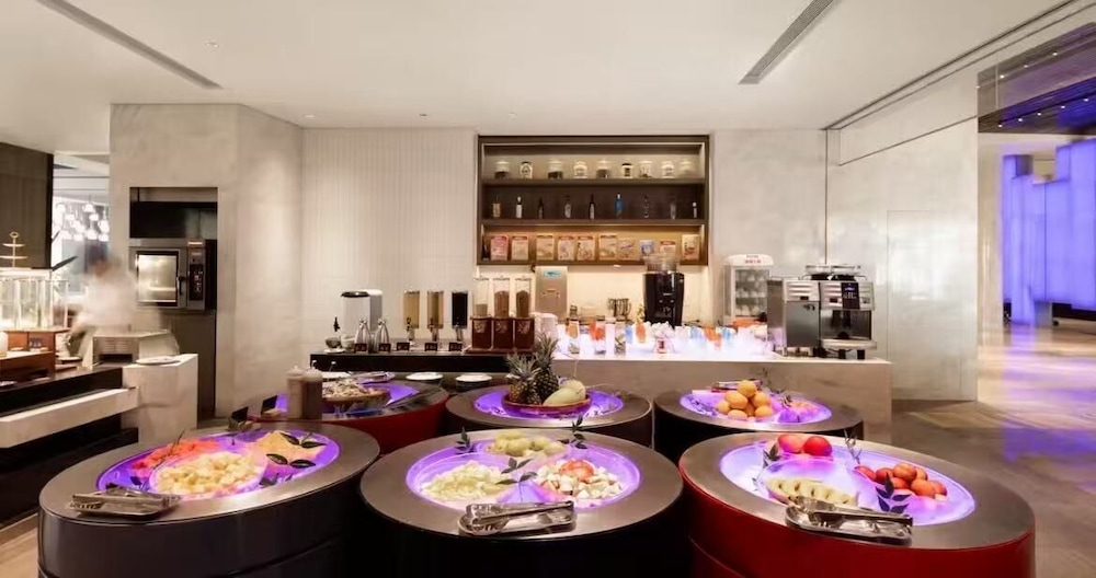 Novotel Shanghai Chuansha 53/66