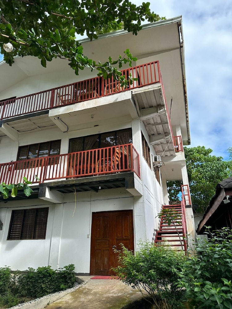 Doublegem Beach Resort 3/79