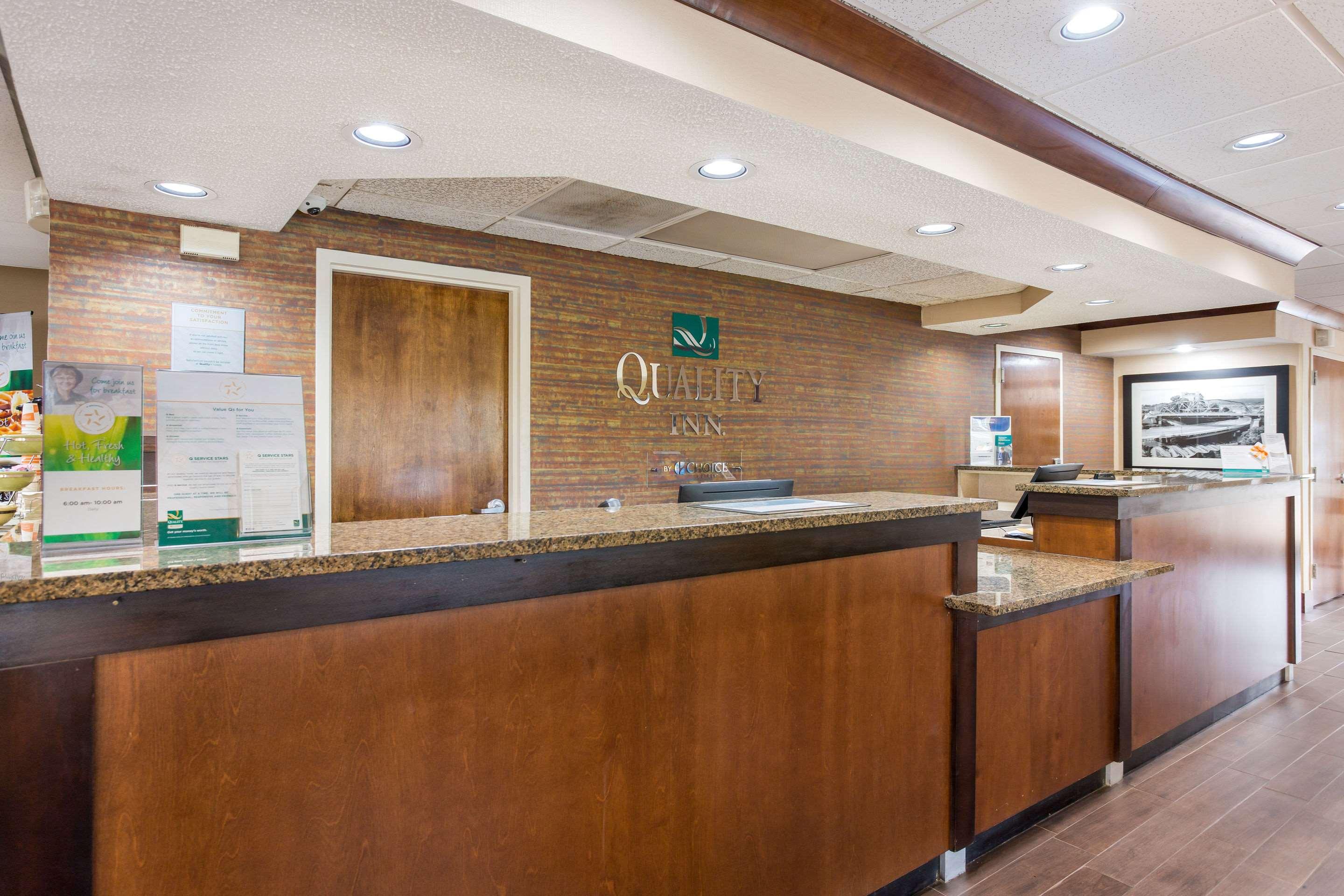 Quality Inn - Hamilton Place 4/20