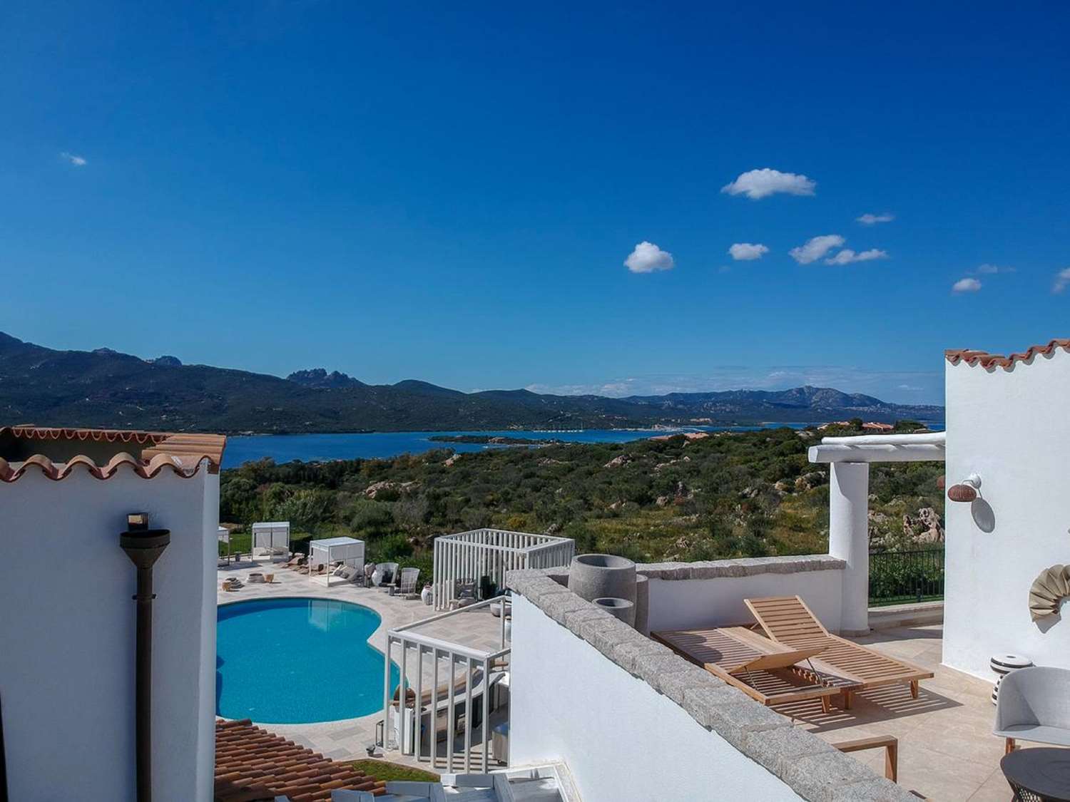 Sulia House Porto Rotondo, Curio Collection by Hilton 86/99