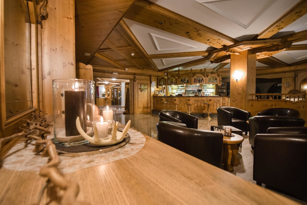 TEVINI DOLOMITES CHARMING HOTEL 12/56
