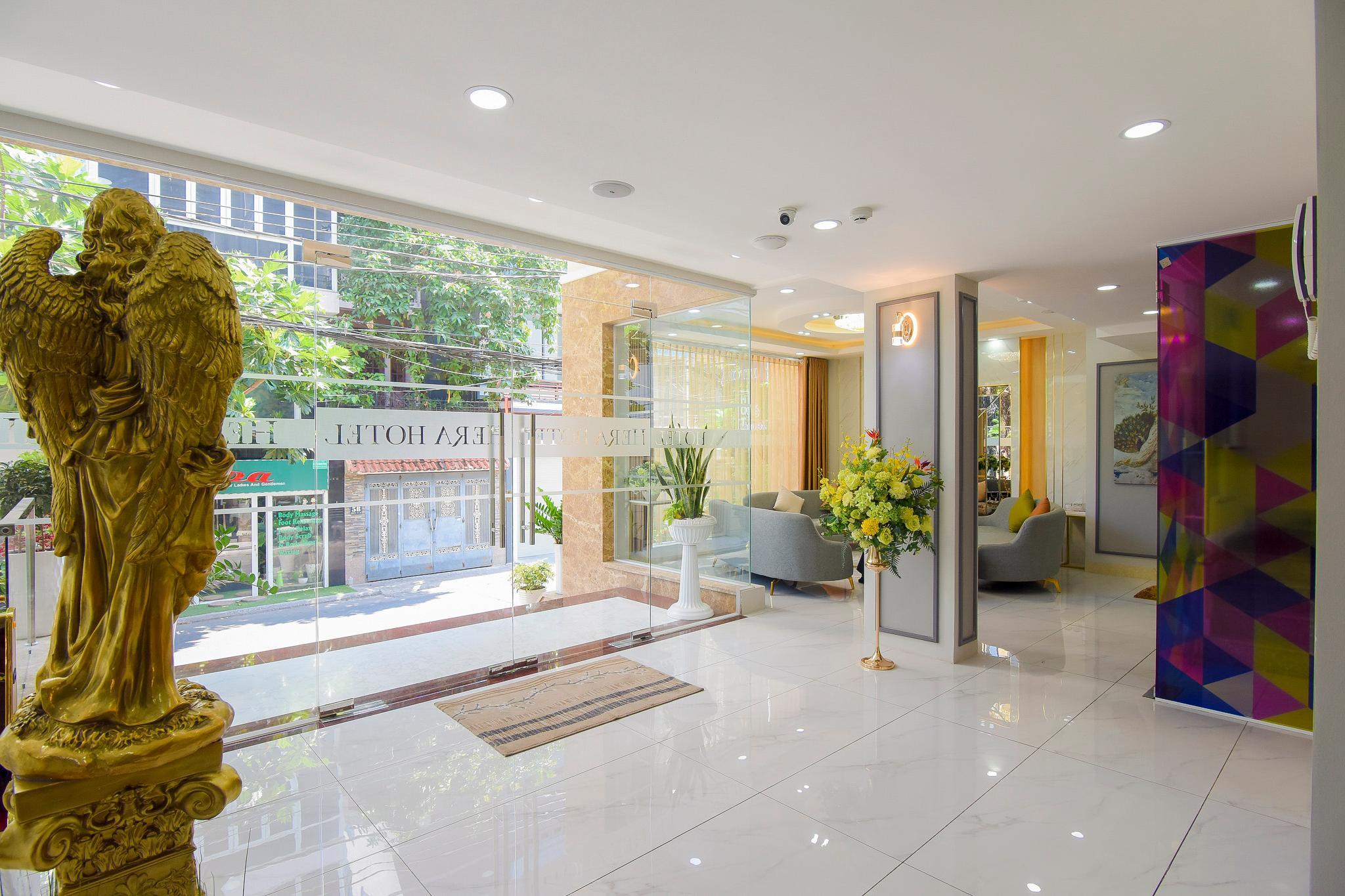 HERA HOTEL 15/36