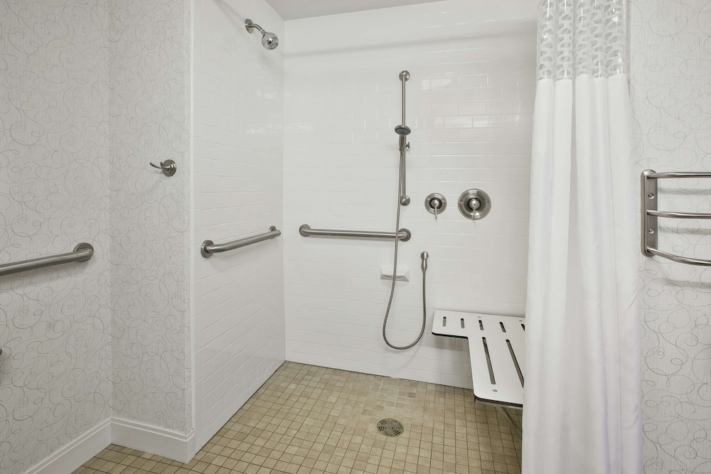 Hampton Inn Bar Harbor 14/68